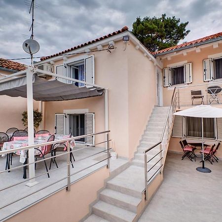Apartments Ljubica Veli Losinj Luaran gambar