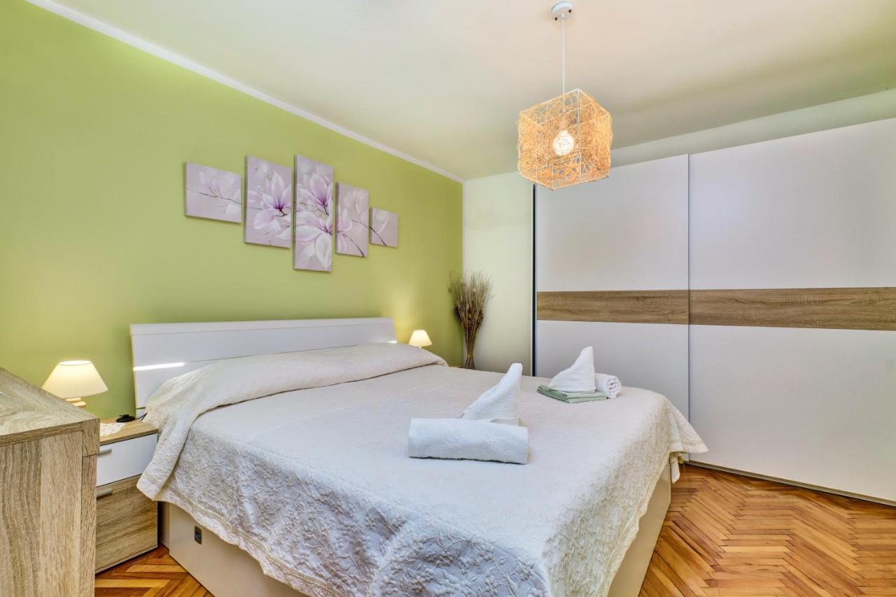 Apartments Ljubica Veli Losinj Luaran gambar