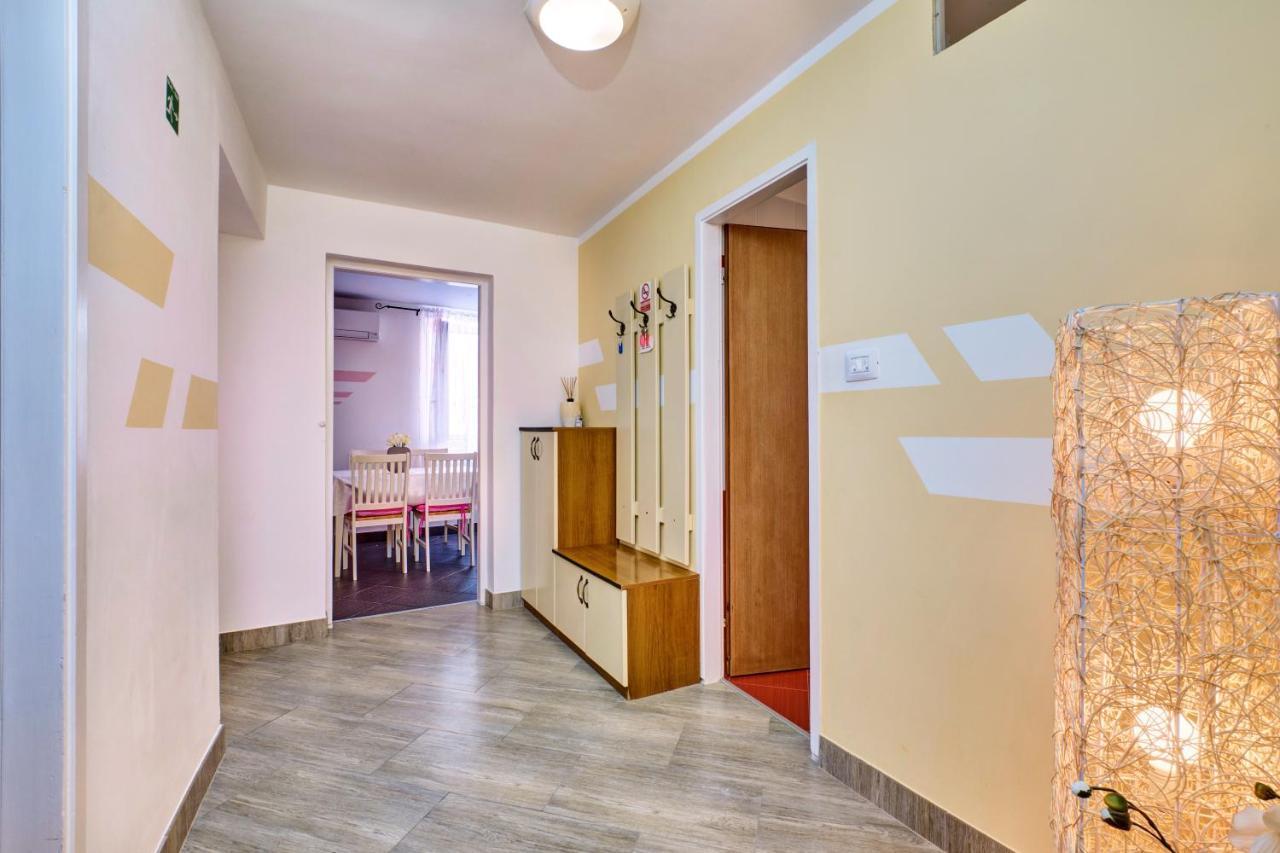 Apartments Ljubica Veli Losinj Luaran gambar