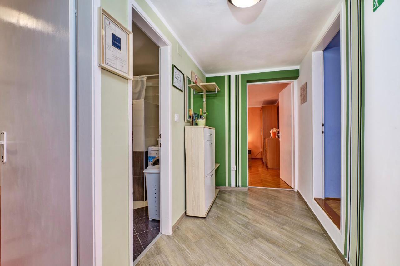 Apartments Ljubica Veli Losinj Luaran gambar