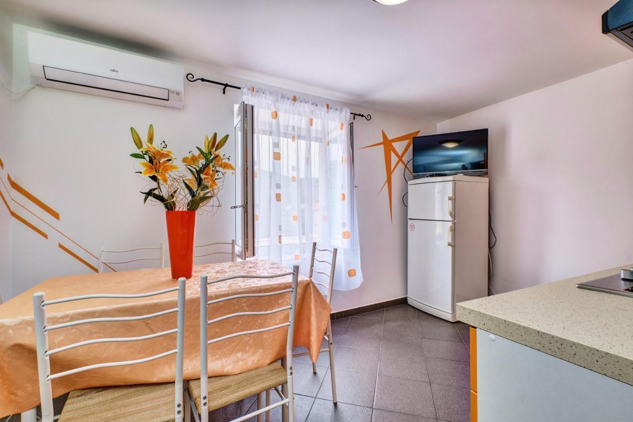 Apartments Ljubica Veli Losinj Luaran gambar