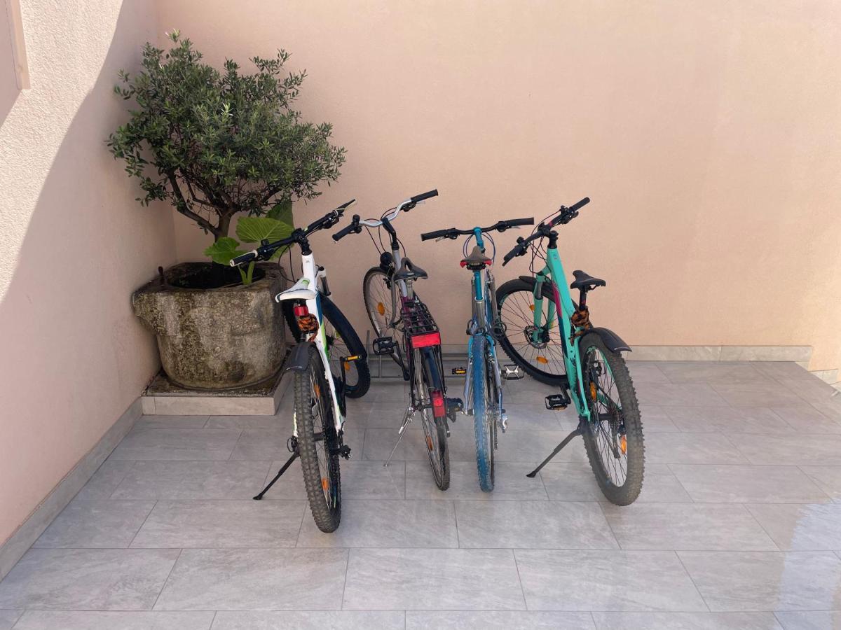 Apartments Ljubica Veli Losinj Luaran gambar